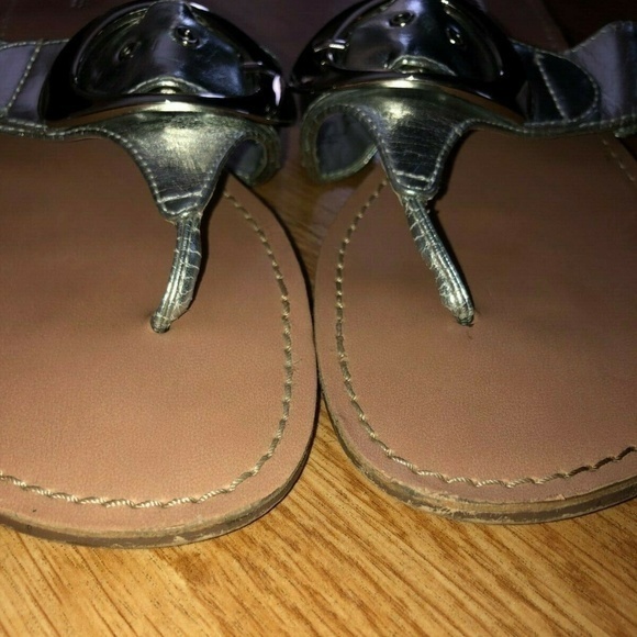 Express‎ Sandals Thongs Silver Metallic Women’s Size 8 - Picture 5 of 8